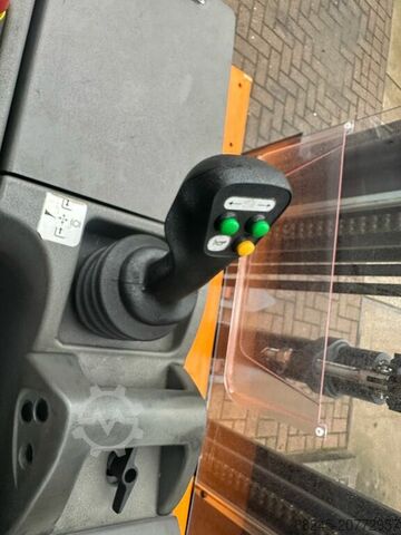 VS-22523 Electric triplex mast stacker 6300mm Refurbished STILL SV 16