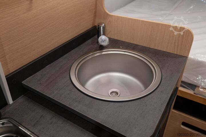 SUNLIGHT CLIFF 4X4 GREENTREK MINI VAN with W.C., new SUNLIGHT CLIFF 4X4 Greentrek