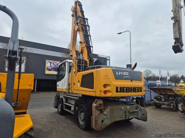 Mobilní jeřáb Liebherr LH 30 M