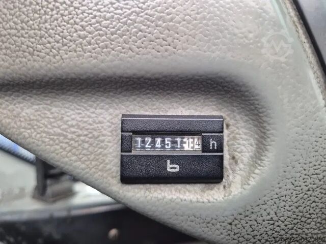 Mobilní jeřáb Liebherr LH 30 M