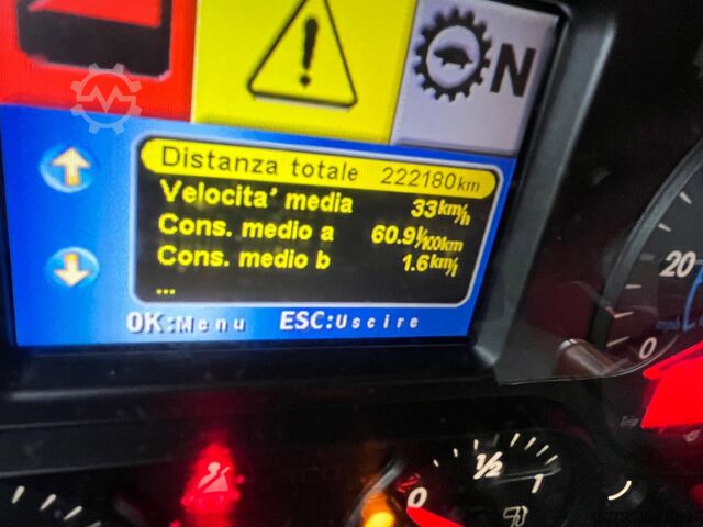 Betonszállító teherautó Astra HD9 84.50-80