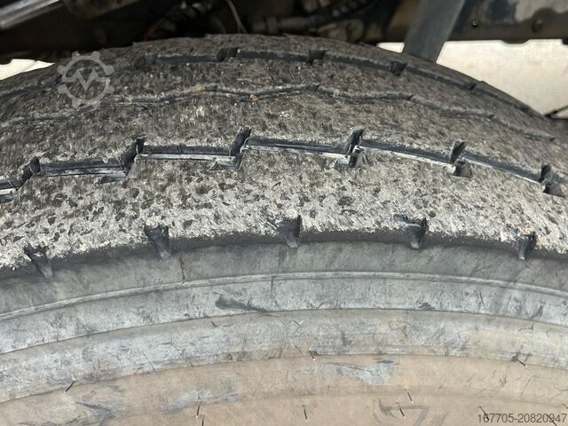 Betonszállító teherautó Astra HD9 84.50-80