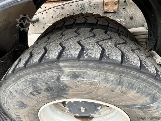 Betonszállító teherautó Astra HD9 84.50-80