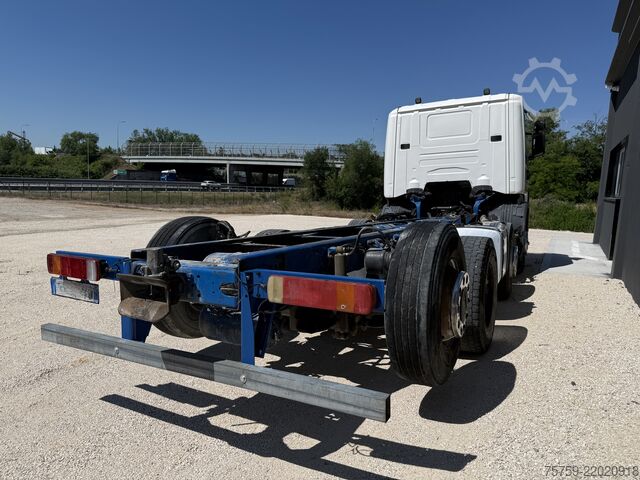 șasiu de camion SCANIA R470 Chassis 8x2 Retarder Euro3