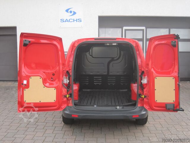 Skåpbil Ford Courier Limited Navi Kamera 2xSchiebetür