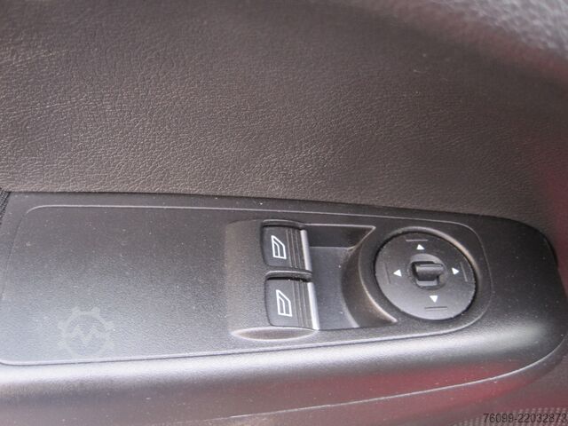 Skåpbil Ford Courier Limited Navi Kamera 2xSchiebetür