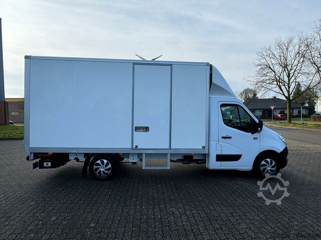 Transporter with suitcase Renault Master Koffer mit Ladebordwand *Klima*