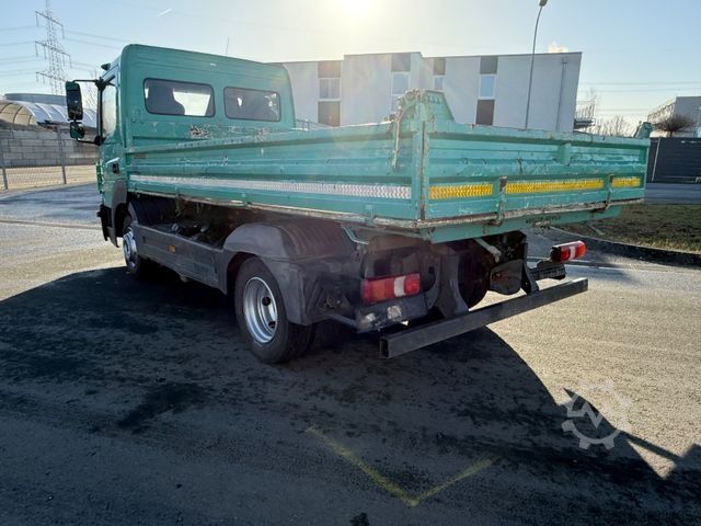 Driezijdige kipper bestelwagen MERCEDES-BENZ Atego 818 Kipper AHK Anhängerhydraulik