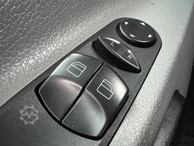 Minibús MERCEDES-BENZ Sprinter 213 BlueTEC 9 sitze Klima iebetür