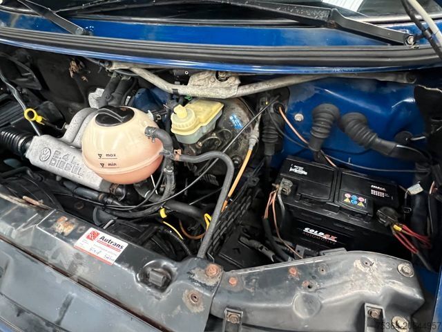 Caravana/autocaravana VOLKSWAGEN T4 Multivan 2.4 Diesel Wohnmobil GetriebeSchaden