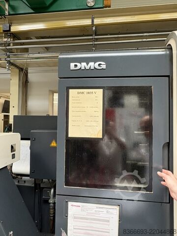 Vertikales Bearbeitungszentrum DMG DMC 1035V