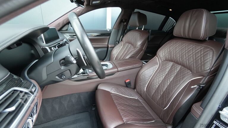 Personenvervoer BMW 745Le xDrive Hybrid 6-cyl