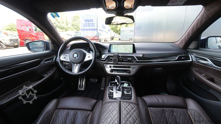 Personenvervoer BMW 745Le xDrive Hybrid 6-cyl