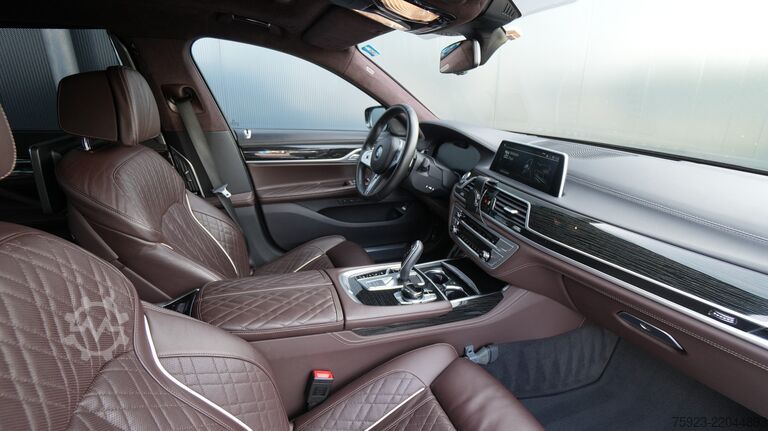 Personenvervoer BMW 745Le xDrive Hybrid 6-cyl