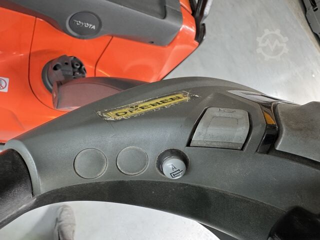 SWE 140 S - con CAMBIAPALLET!! TOYOTA SWE 140 S - with PALLETCHANGER !!