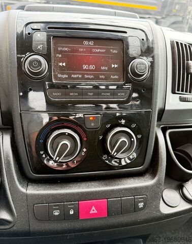 Truck with fixed body FIAT DUCATO MAXI 250