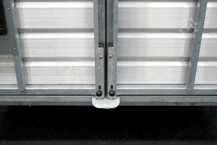 Veewagen Ifor Williams TA510 | 14x7 | RAMPE-/TÜR-KOMBI 434X178X214CM VIEHANHÄNGER | 2X LÜFTUNG