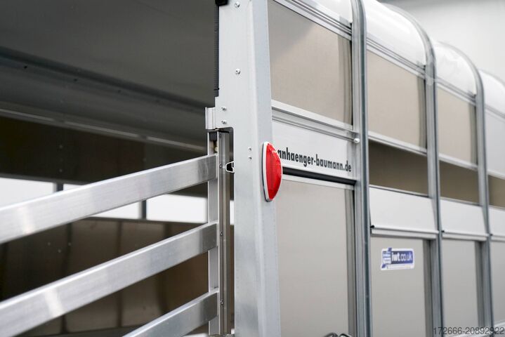 Veewagen Ifor Williams TA510 | 14x7 | RAMPE-/TÜR-KOMBI 434X178X214CM VIEHANHÄNGER | 2X LÜFTUNG