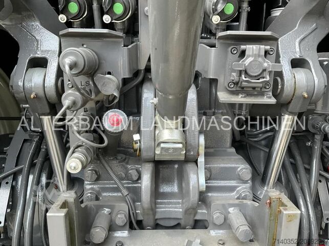 Traktor Valtra Q225