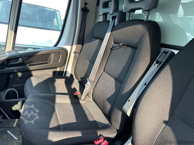 Vrachtwagen met bakwagen FIAT Ducato  Koffer+LBW*Navi*Klima*Kamera*140PS*Top*