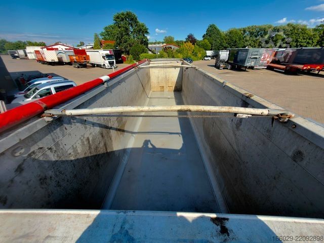 Sklopný návěs BENALU Bulkliner 95 S 50 m³ Agrar