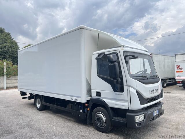 Furgon z windą hydrauliczną Iveco Eurocargo 75-210