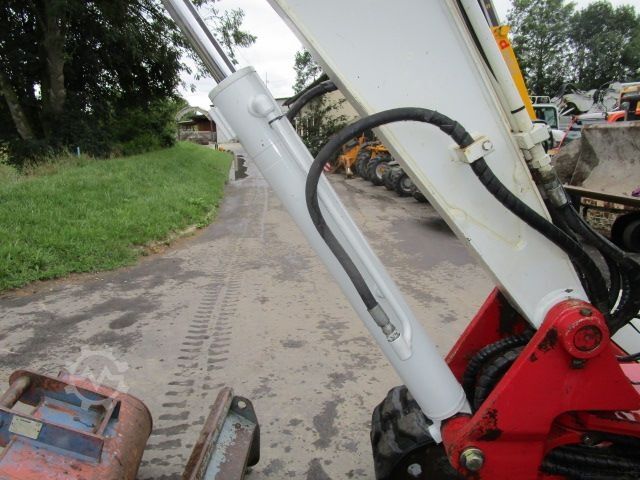 μίνι εκσκαφέας Takeuchi Takeuchi TB135