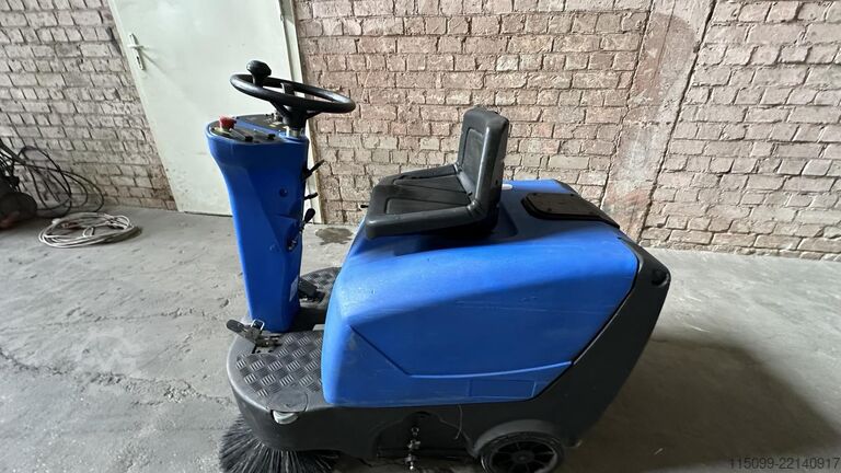 Padlócsiszoló gép Nilfisk Floortec R360B