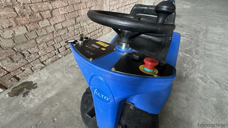 Padlócsiszoló gép Nilfisk Floortec R360B