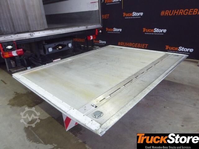 Caminhão frigorífico  Atego 1530 L mit Aggregat