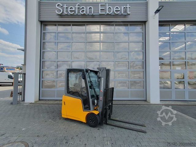 Frontgaffeltruck JUNGHEINRICH EFG 215 / Triplex 4.25m / SS / nur 1.680h / 2021