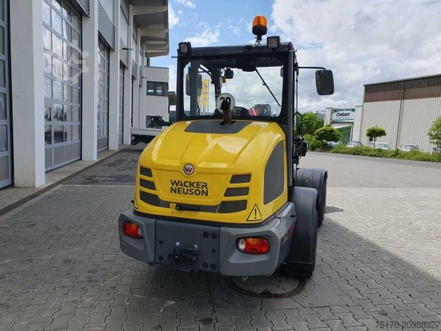 Kolový nakladač WACKER WL34 (RL40) / Schaufel + Gabel / nur 743h / 62PS