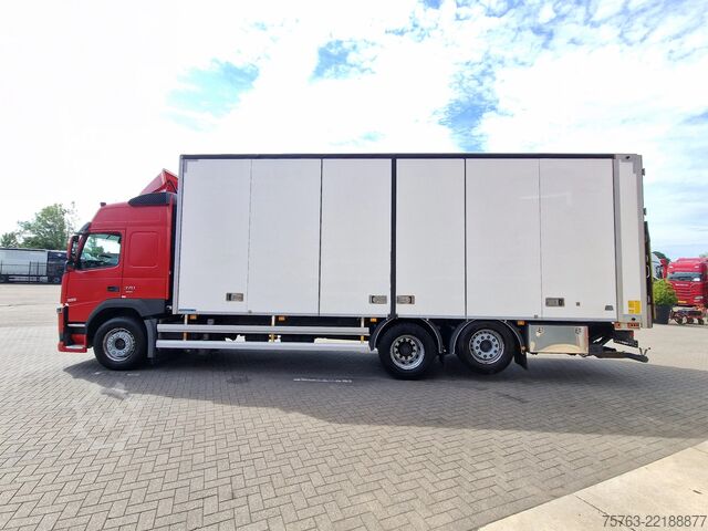 βαλίτσα Volvo FM 370 Globetrotter 6x2*4 - Box with sidedoors ...