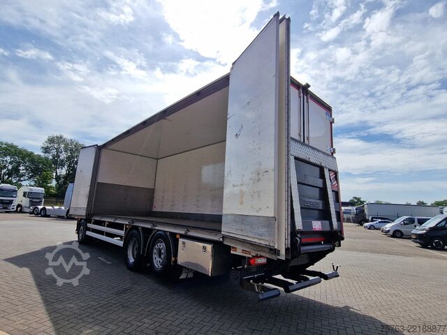 βαλίτσα Volvo FM 370 Globetrotter 6x2*4 - Box with sidedoors ...