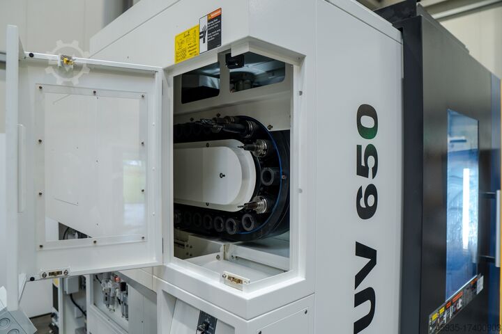 Vertikal bearbetningscentrum YCM 5-Achsen UV650