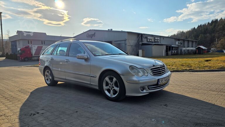 Mercedes-Benz C-Klasse 2004 Mercedes-Benz Klasa C