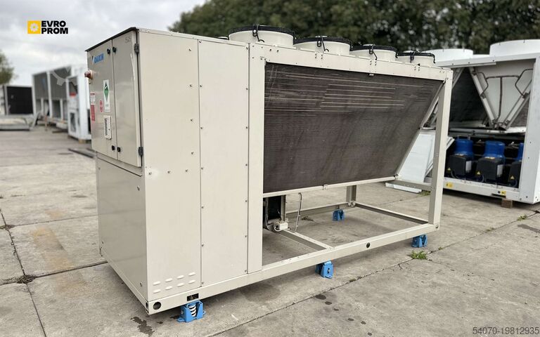 Chiller Used Aircooled chiller Daikin EWAQ155G-SS139 154.4 kW. 2018 yom