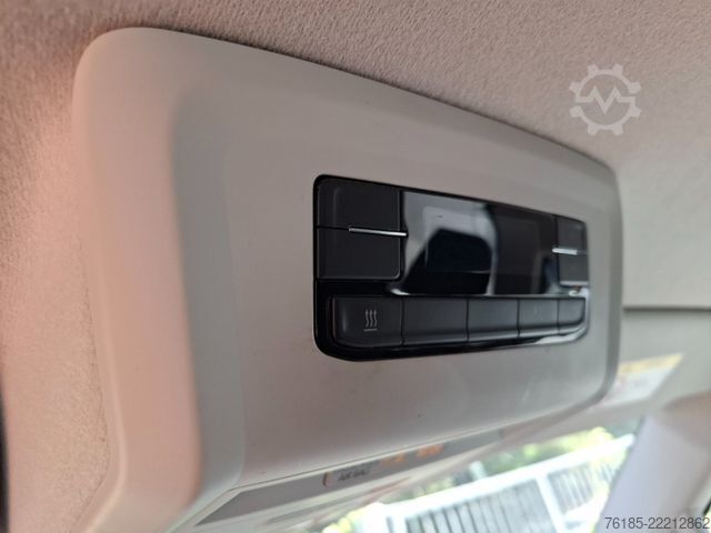 Microbuz VOLKSWAGEN T6.1 9Sitzer  4motion   1. Hand