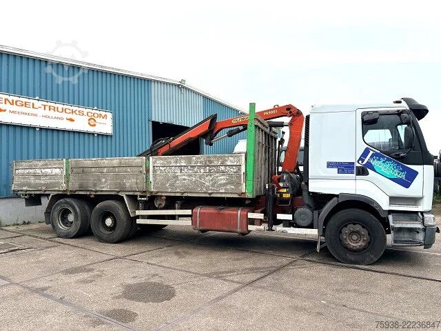 Volquete con grúa Renault Premium 385 .26G 6x2 PALFINGER / KIPPER (MECHAN...