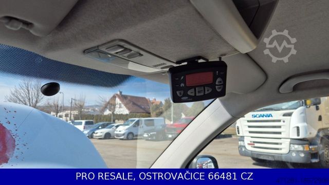 Hűtőfelépítményes furgon VOLKSWAGEN TRANSPORTER 2.5 TDi + NEU AGREGAT CARRIER XARIOS