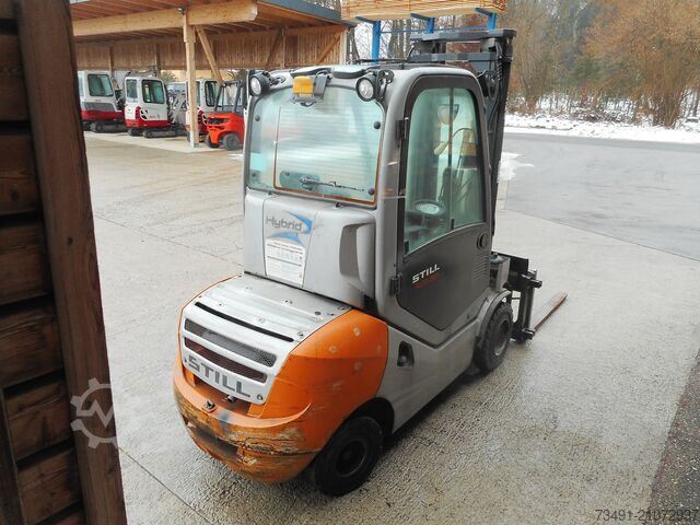 Heftruck Still RX70-30 Triplex + SS + ZV