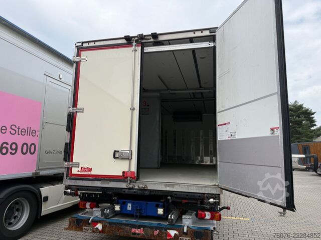 Soğutuculu kamyon MERCEDES-BENZ 1530 LL 7m Tiefkühler LBW Thermo King T1000R