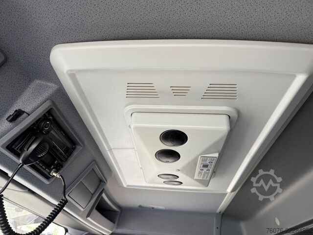 Soğutuculu kamyon MERCEDES-BENZ 1530 LL 7m Tiefkühler LBW Thermo King T1000R