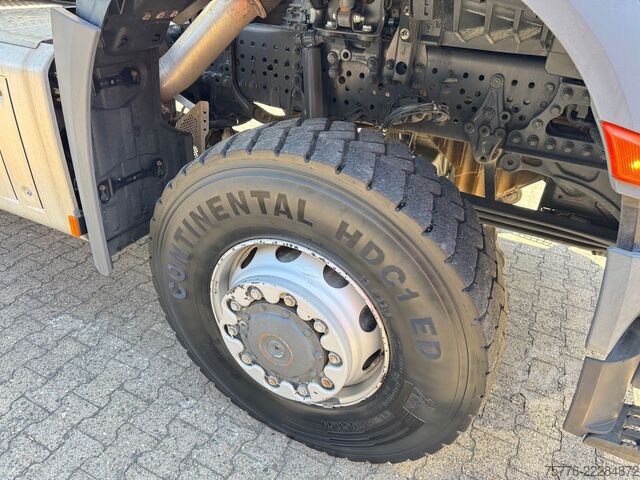 Camion-benne tricar MERCEDES-BENZ 3343 Arocs 4 Allrad 6x6 MEILLER  Only 34.000 Km