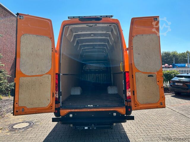 Yüksek tavanlı panelvan IVECO DAILY 70-210 Hi-Matic Maxi Hoch und Lang 4x2