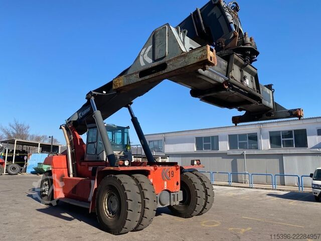 Full container reachstacker Kalmar DRF450-60S5