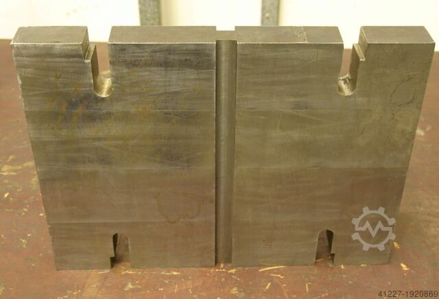 Yivli sıkma plakası Stahl 400/300/H36 mm