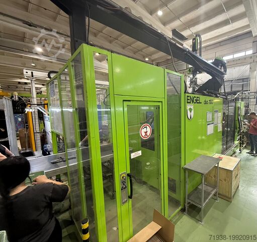 Vstřikovací stroj ENGEL DUO 5550/1100