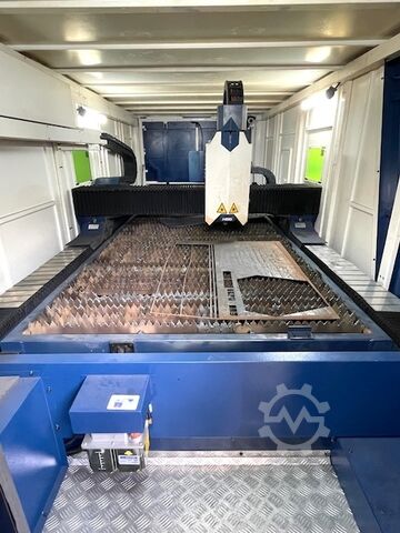 Laserový řezací stroj HSG GH3015 12kW