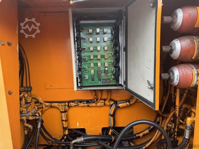 Volle container reachstacker Kalmar Valmet RSD4118-4TL